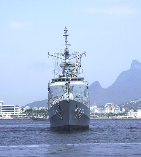 Tradicional evento naval reúne navios da Marinha do Brasil e de Marinhas estrangeiras no Rio de Janeiro – veja fotos e vídeos