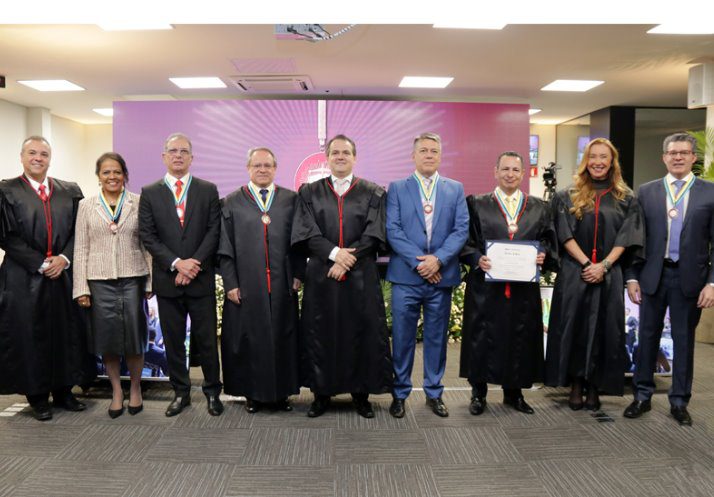 Autoridades que se destacaram por suas atuações recebem a comenda “Colar do Mérito Manuel Ferraz de Campos Salles”