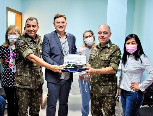 Família militar realiza doação de equipamento ao Hospital Universitário Maria Aparecida Pedrossian