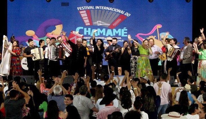 Após 10h de shows, Festival do Chamamé de Murtinho encerra com gosto de continuidade