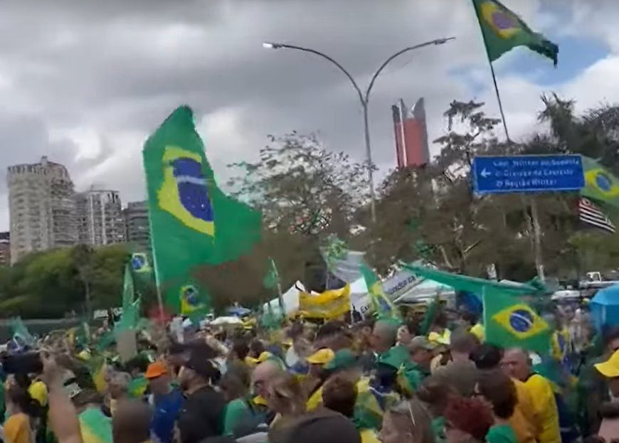 Manifestantes contra Lula convocam greve geral e pedem adesão de empresários