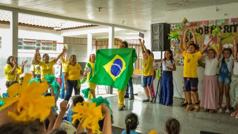 Escolas da Reme terão horário especial nos dias de jogos da Seleção Brasileira na Copa