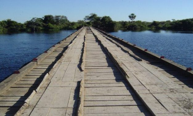 Ponte sobre Rio Nabileque no Pantanal terá travessia de veículos suspensa para reforma