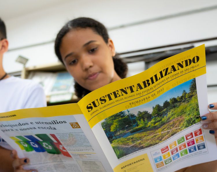Projeto Caminhos da Sustentabilidade distribui 2.900 livros e impacta 6.300 alunos de escolas públicas