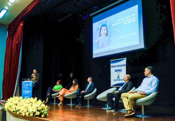 Prefeitura promove seminário inédito para gestores escolares da Reme