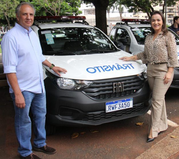 Para reforçar fiscalização e evitar acidentes, Detran/MS entrega novas viaturas para a Prefeitura da Capital