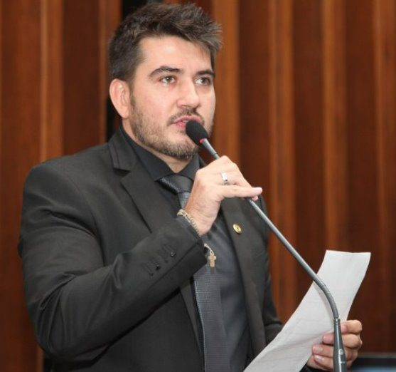 Deputado Rafael Tavares questiona ministro sobre trabalhadores do Uber