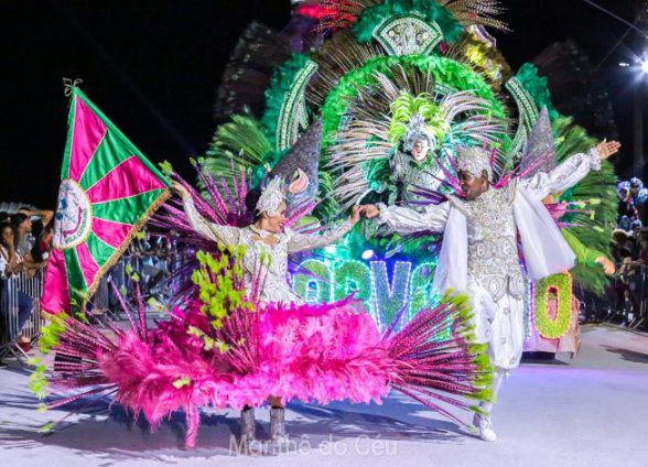 Com investimento do Governo, desfile das escolas de samba de Campo Grande reúne oito agremiações