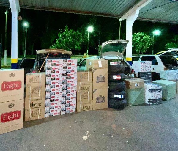 Polícia Militar Rodoviária aborda três veículos transportando mercadorias de contrabando e descaminho em Dourados