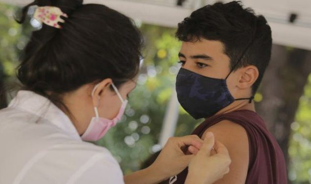 Governo de MS lança campanha com foco na vacinação pré-carnaval contra covid-19 em MS