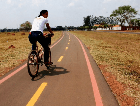 Governo do Estado vai construir ciclovia em Aral Moreira e asfaltar ruas de Jardim