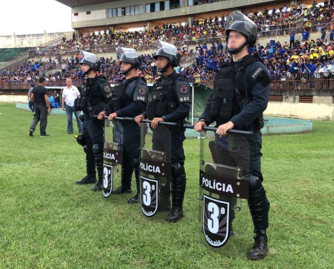 Polícia Militar realiza policiamento no campeonato estadual no Estádio Douradão