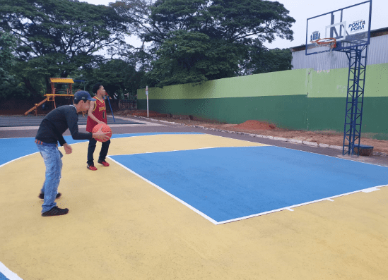Ponta Porã: Quadra de basquete 3×3 é instalada no Horto Florestal