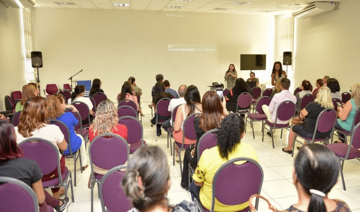 Workshop sobre combate ao Feminicídio atende lideranças comunitárias de Campo Grande