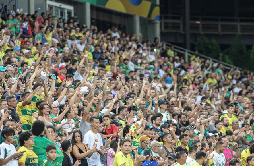 Cuiabá anuncia ingressos gratuitos em setor da Arena Pantanal para jogo contra o Internacional