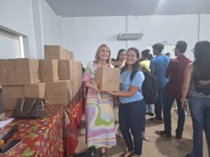 Secretaria de Assistência promove entrega de Cestas de Natal e confraternização para Estagiários da IEL em Chapadão do Sul