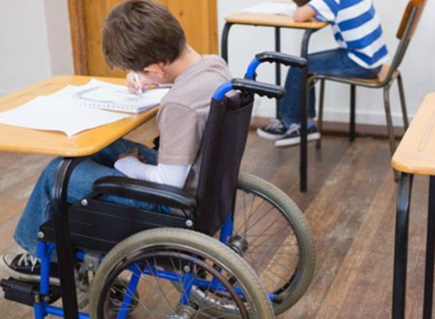 Inclusão dos estudantes com deficiência: realidade versus discurso