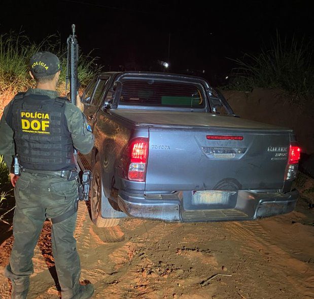 Toyota Hilux furtada em Santa Catarina é recuperada pelo DOF em Mundo Novo