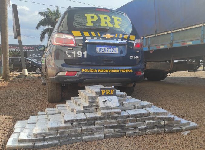 Ação rápida: PRF apreende 242 Kg de cocaína em Ivinhema
