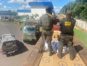 Ação Rápida: DOF recupera caminhão com carga milionária de cigarros contrabandeados em Iguatemi